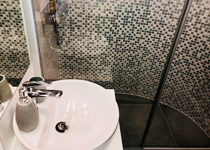 Right Place****cozy And Completely New * Split